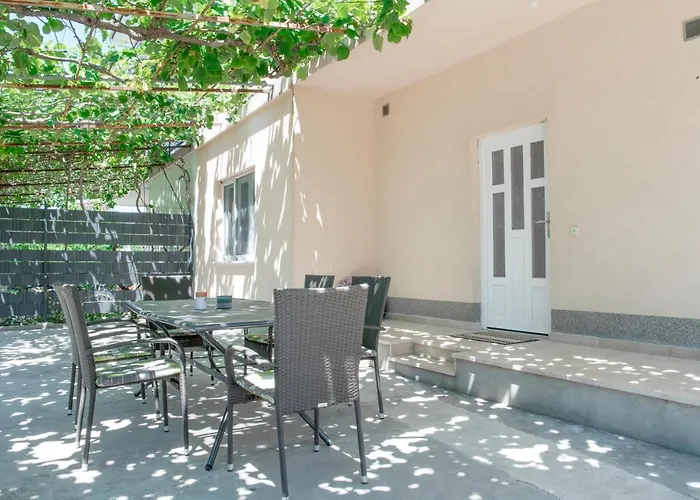 Vudrag Apartment *